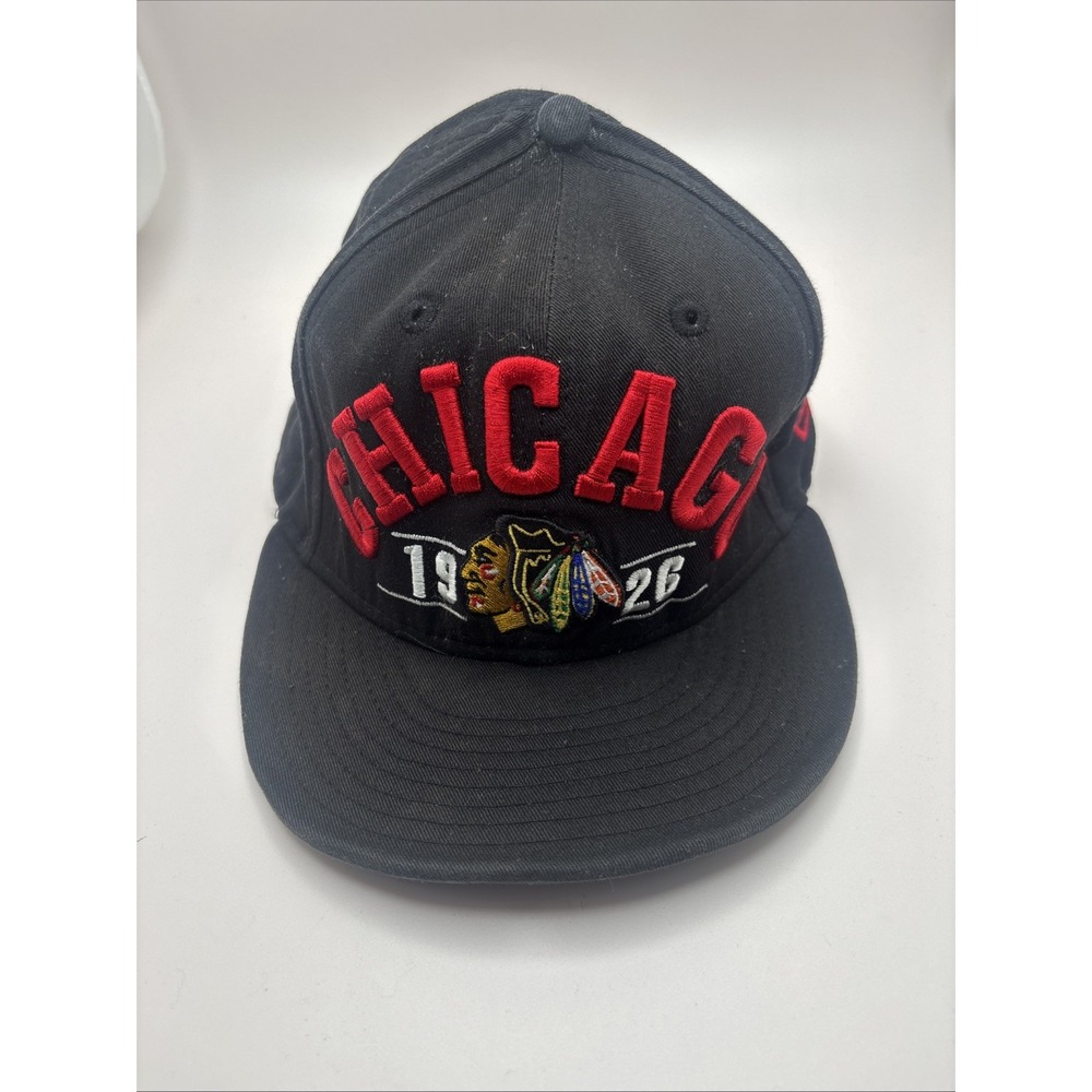 Chicago Blackhawks New Era Snapback Hat Black Red 1926 Logo NHL Hockey Cap